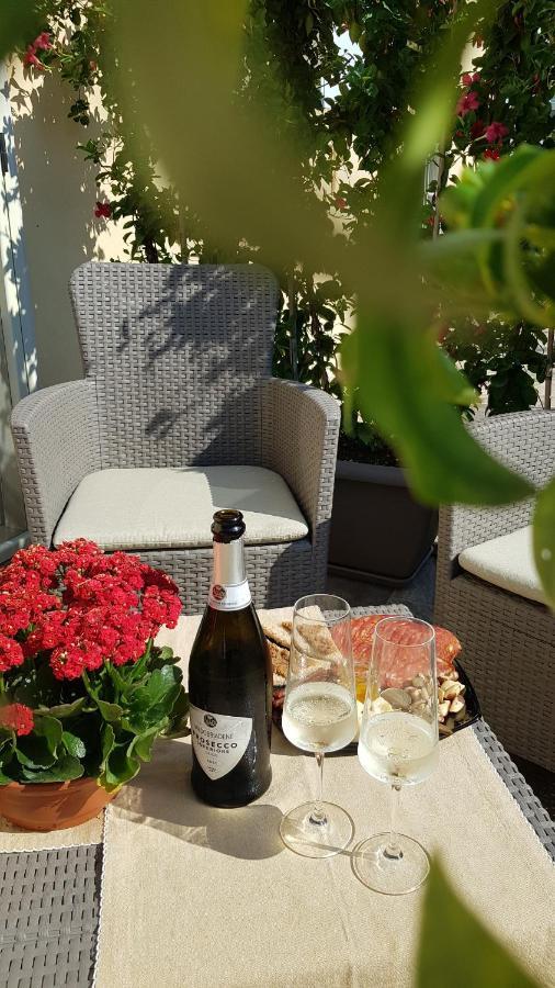 Beb Bari Napoli Bed and Breakfast Exterior foto